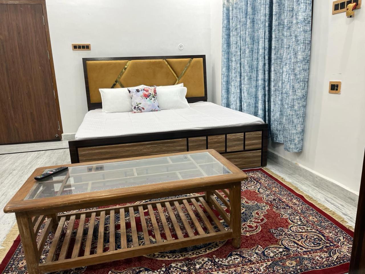 Shri Ram International Home Stay Ayodhya Екстер'єр фото