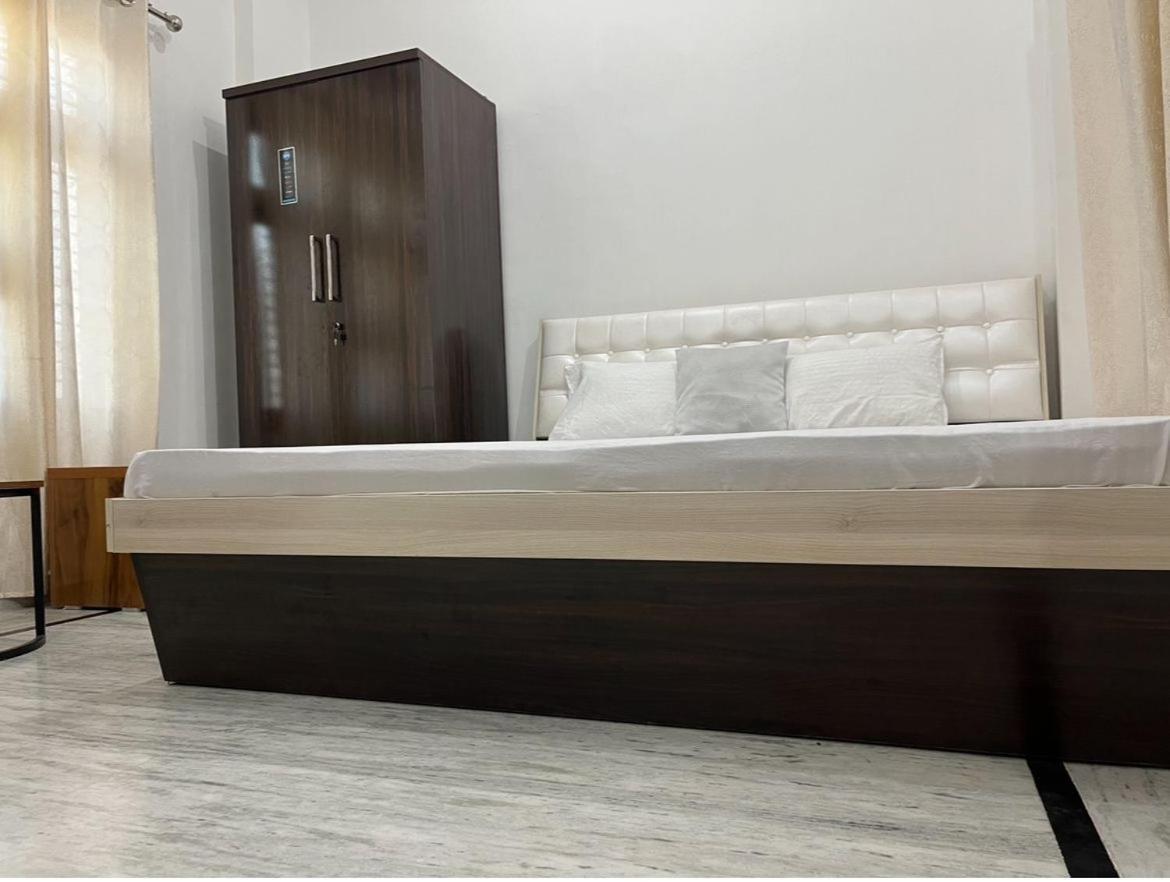 Shri Ram International Home Stay Ayodhya Екстер'єр фото