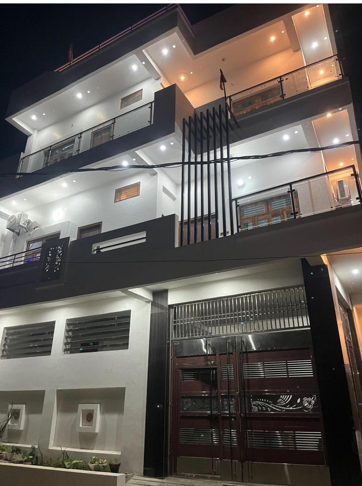 Shri Ram International Home Stay Ayodhya Екстер'єр фото